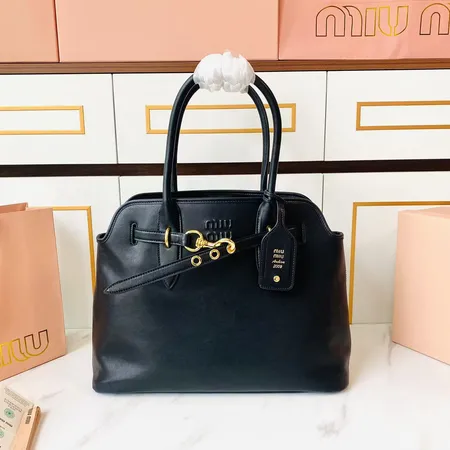 ミュウミュウ ショルダーバッグ