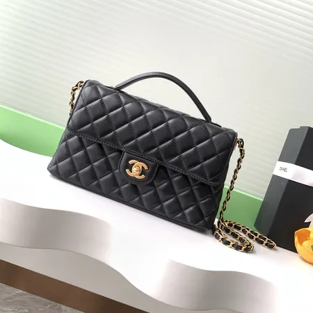 シャネル ショルダーバッグ