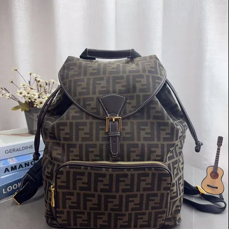 フェンディ リュックサック