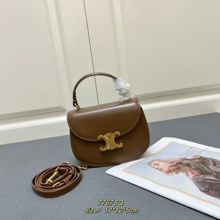 セリーヌ ショルダーバッグ