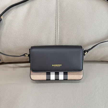 バーバリー ス ショルダーバッグ