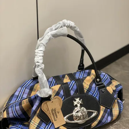 ヴィヴィアン・ウエストウッド ハンドバッグ