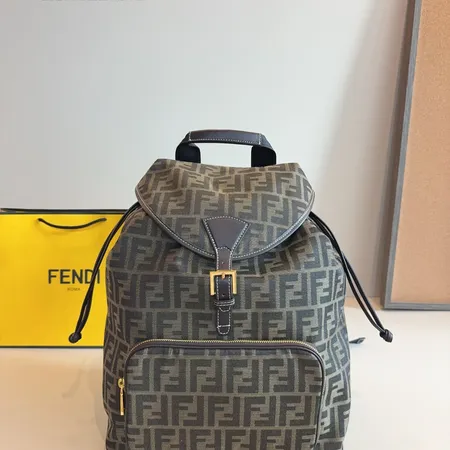 フェンディ リュックサック
