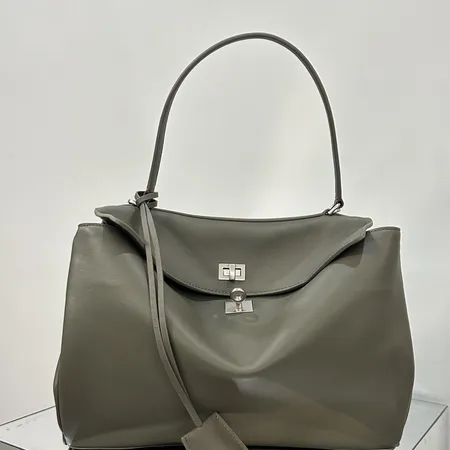 バレンシアガ ハンドバッグ