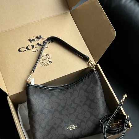 フェンディ ショルダーバッグ