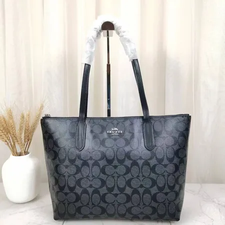 フェンディ ショルダーバッグ