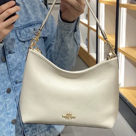 フェンディ ショルダーバッグ