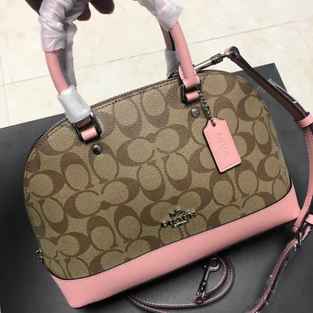 フェンディ ショルダーバッグ