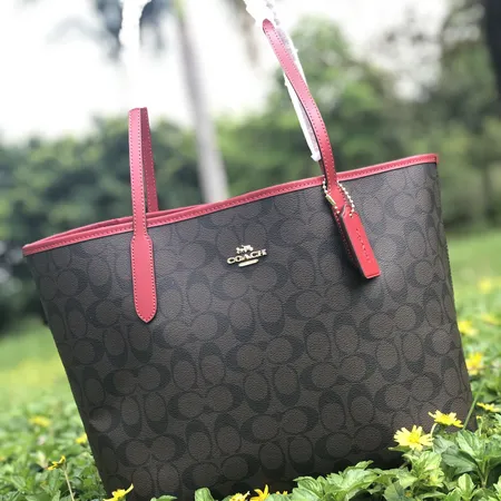 フェンディ ショルダーバッグ