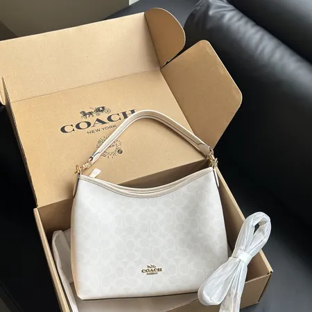 フェンディ ショルダーバッグ