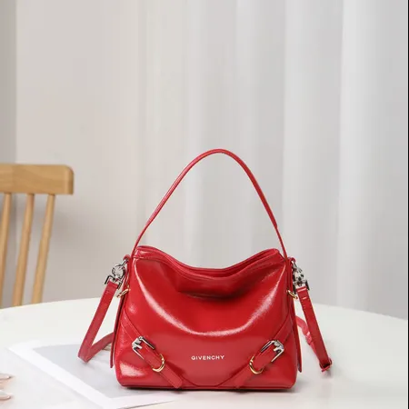 ジバンシィ ハンドバッグ