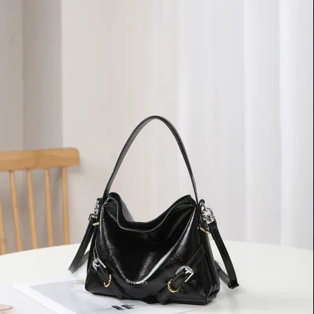 ジバンシィ ハンドバッグ