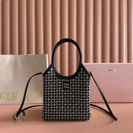 クリスチャン・ルブタン ハンドバッグ