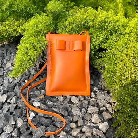 フェラガモ ハンドバッグ