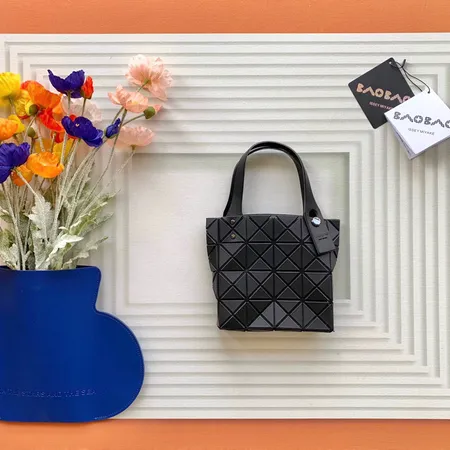 イッセイ ミヤケ ハンドバッグ