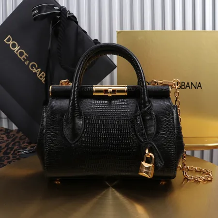 ナイキ ハンドバッグ