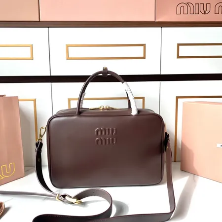 ミュウミュウ ショルダーバッグ