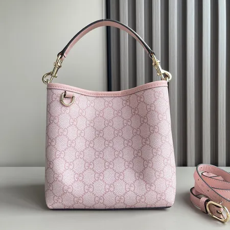 グッチ ショルダーバッグ