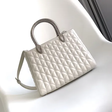 ブルガリ ハンドバッグ