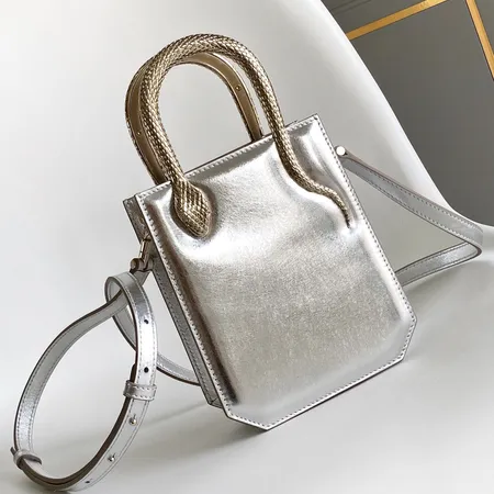 ボッテガ ヴェネタ ハンドバッグ