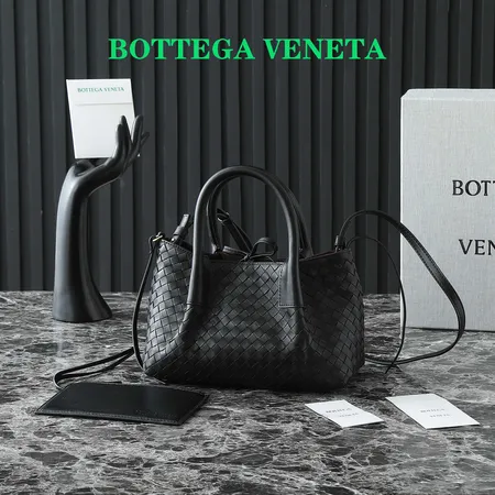 ボッテガ ヴェネタ ショルダーバッグ