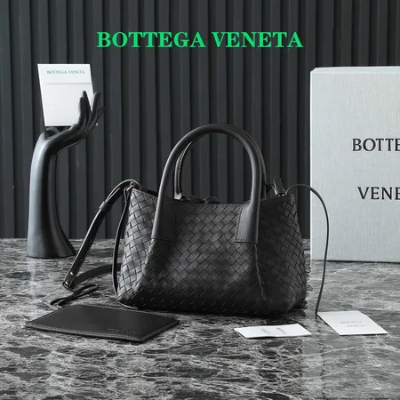 ボッテガ ヴェネタ ショルダーバッグ
