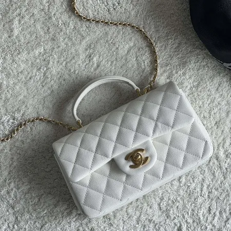 シャネル ハンドバッグ