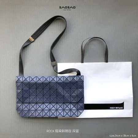 イッセイ ミヤケ ハンドバッグ