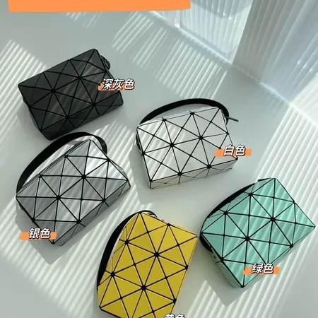 イッセイ ミヤケ ハンドバッグ