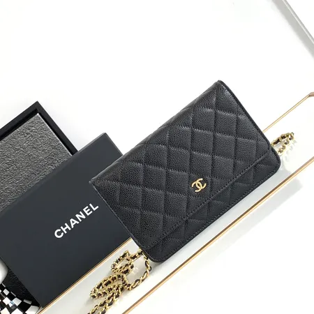 シャネル ショルダーバッグ