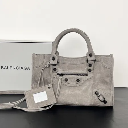 ジバンシィ ハンドバッグ