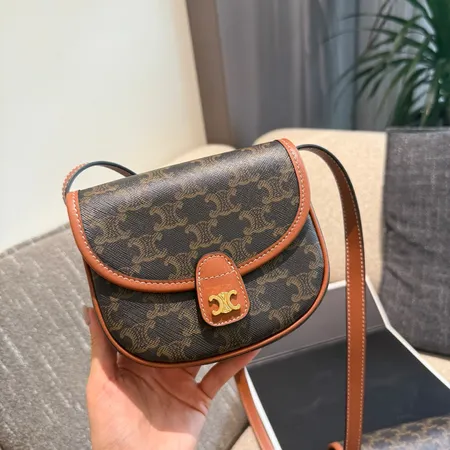 セリーヌ ショルダーバッグ