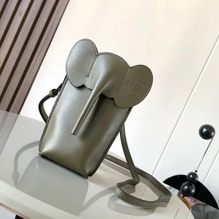 ロエベ ショルダーバッグ