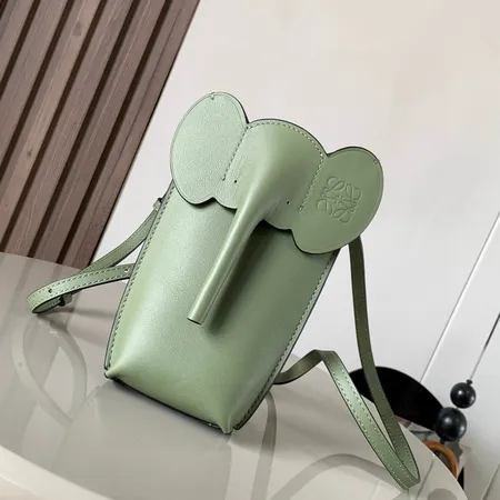 ロエベ ショルダーバッグ