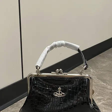 ヴィヴィアン・ウエストウッド ハンドバッグ