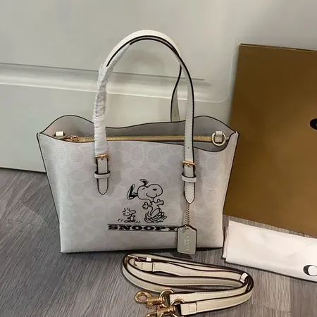 コーチ ハンドバッグ