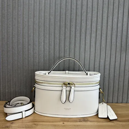 コーチ ショルダーバッグ