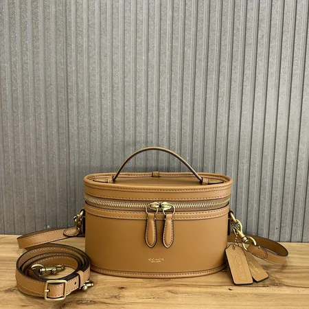 コーチ ショルダーバッグ