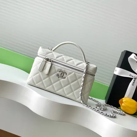 シャネル ハンドバッグ