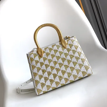 ブルガリ ハンドバッグ