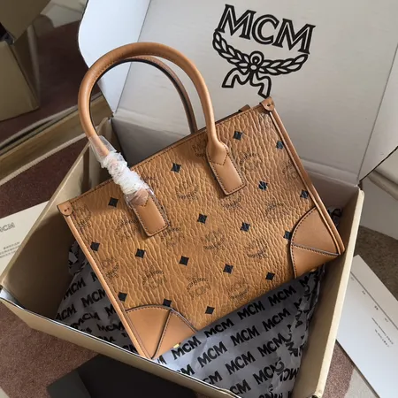 エムシーエム ハンドバッグ