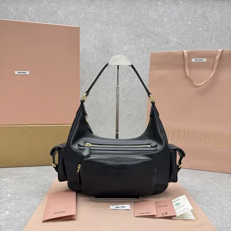 ミュウミュウ ハンドバッグ