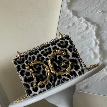 イッセイ ミヤケ ショルダーバッグ