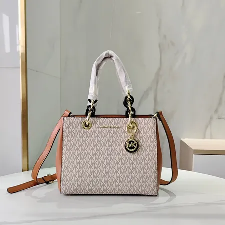 マイケルコース ハンドバッグ