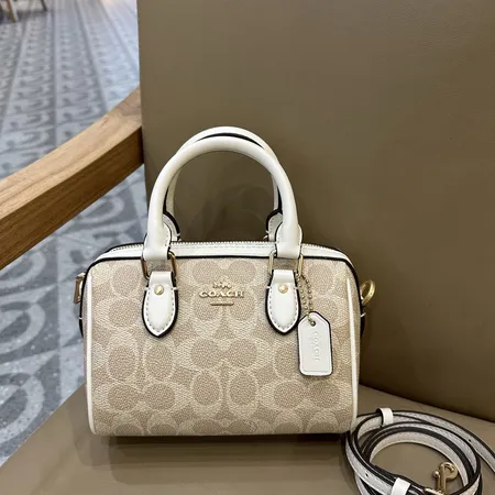 コーチ ハンドバッグ
