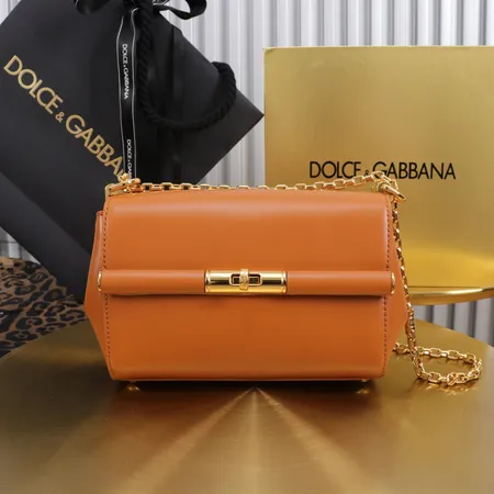 イッセイ ミヤケ ショルダーバッグ