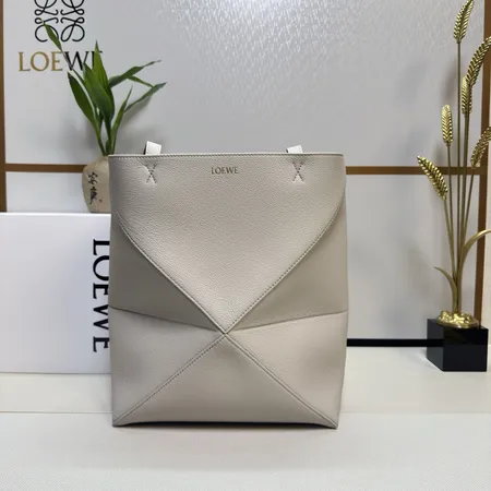 ロエベ ハンドバッグ