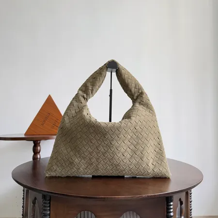 ボッテガ ヴェネタ ハンドバッグ