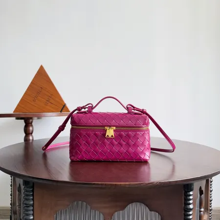 ボッテガ ヴェネタ ハンドバッグ