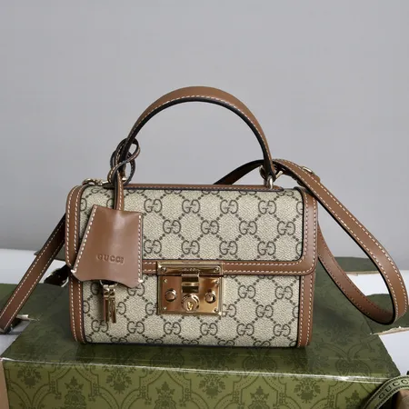 グッチ ハンドバッグ